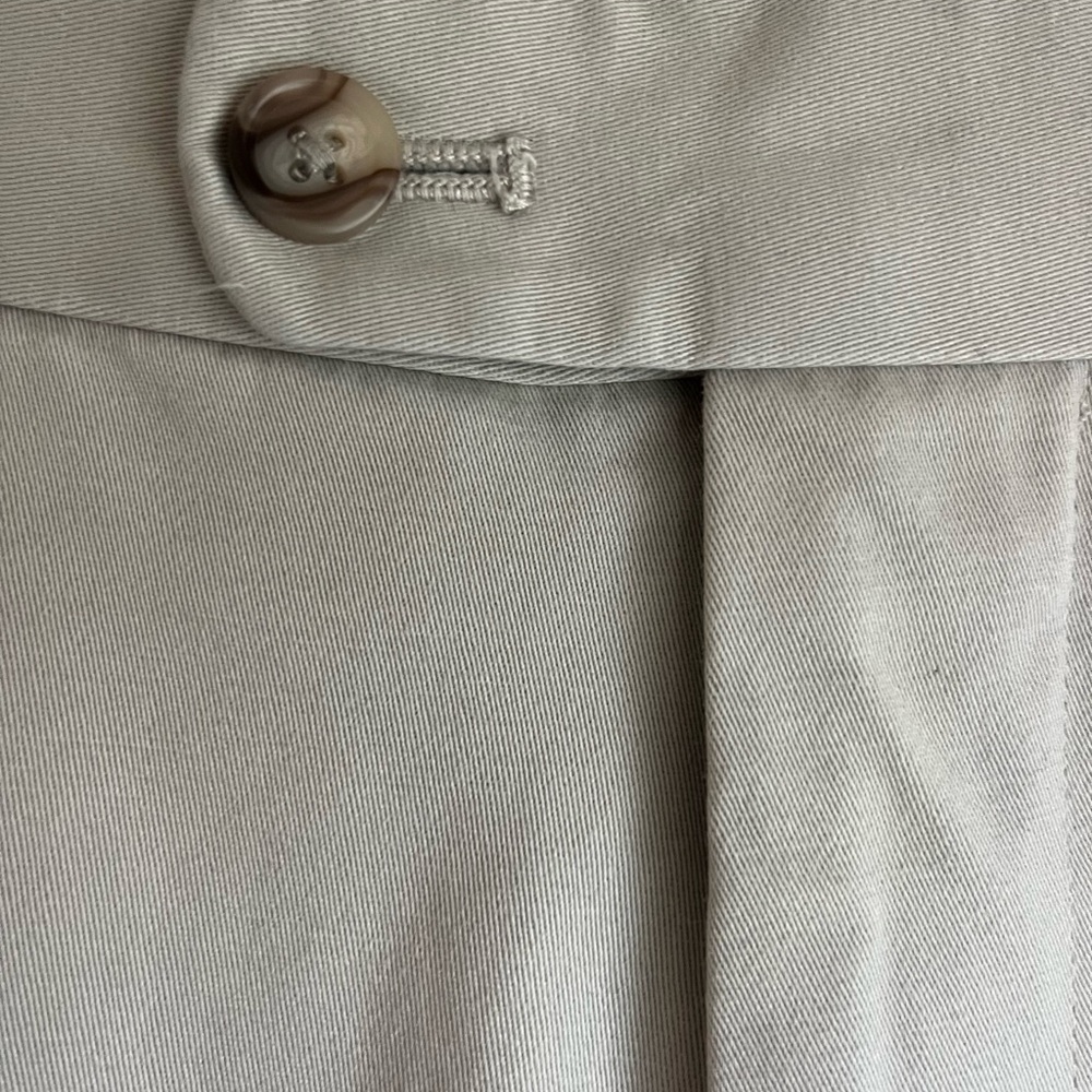 KIRKLAND Signature Men’s Chino Pants, Size 34 x 30 - Picture 4 of 9